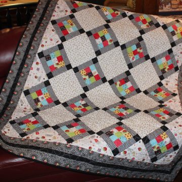 Licorice & Strawberries Quilt